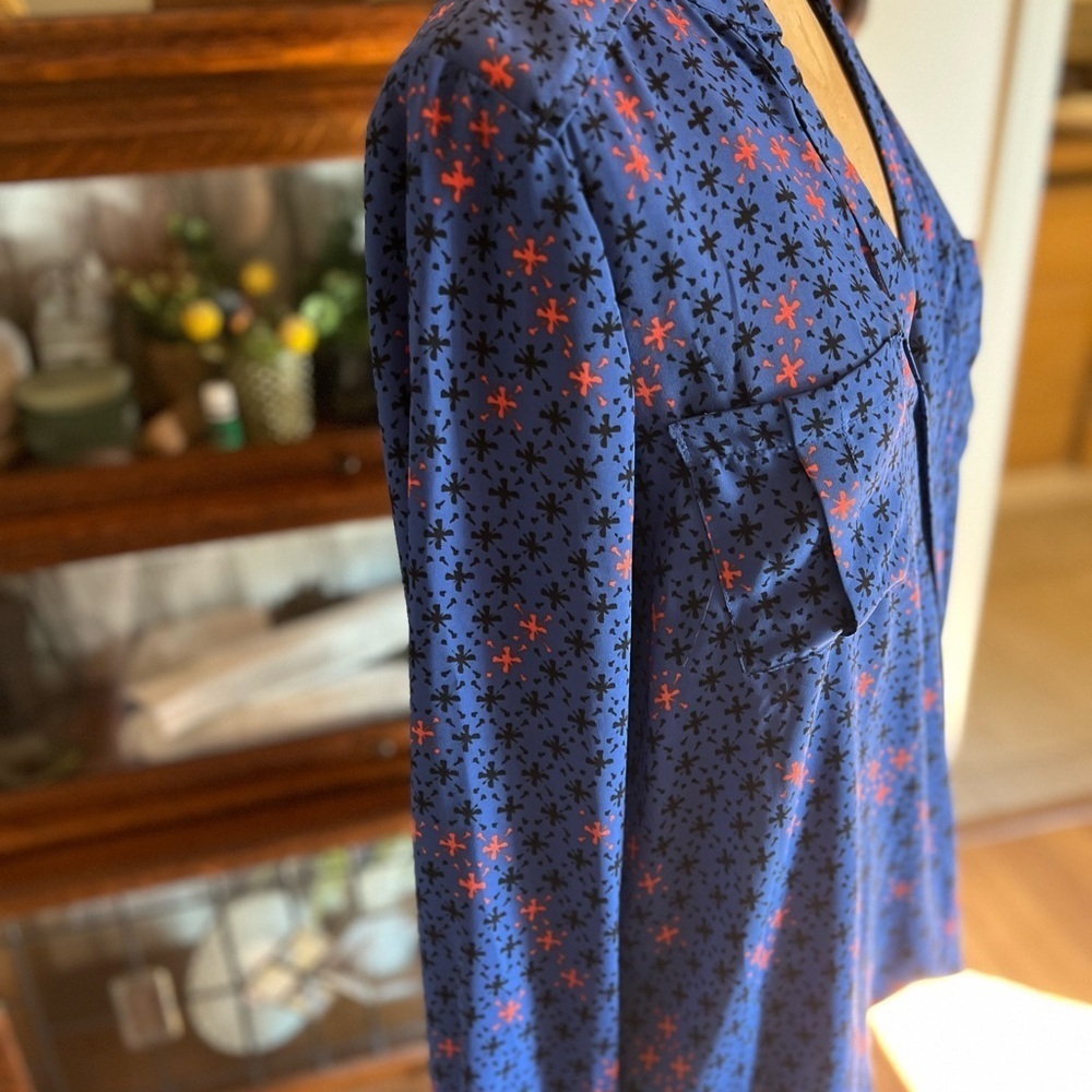 Anthropologie Maeve vibrant blue long sleeve blouse v neck size 8 - Picture 4 of 6